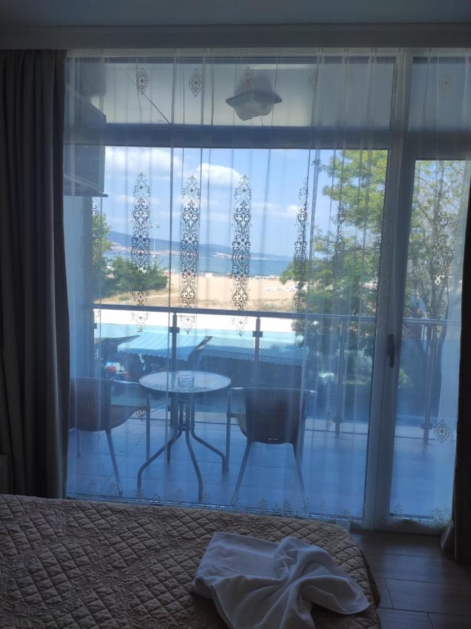 Deluxe Apartments Gallery 2 ซันนีบีช ภายนอก รูปภาพ