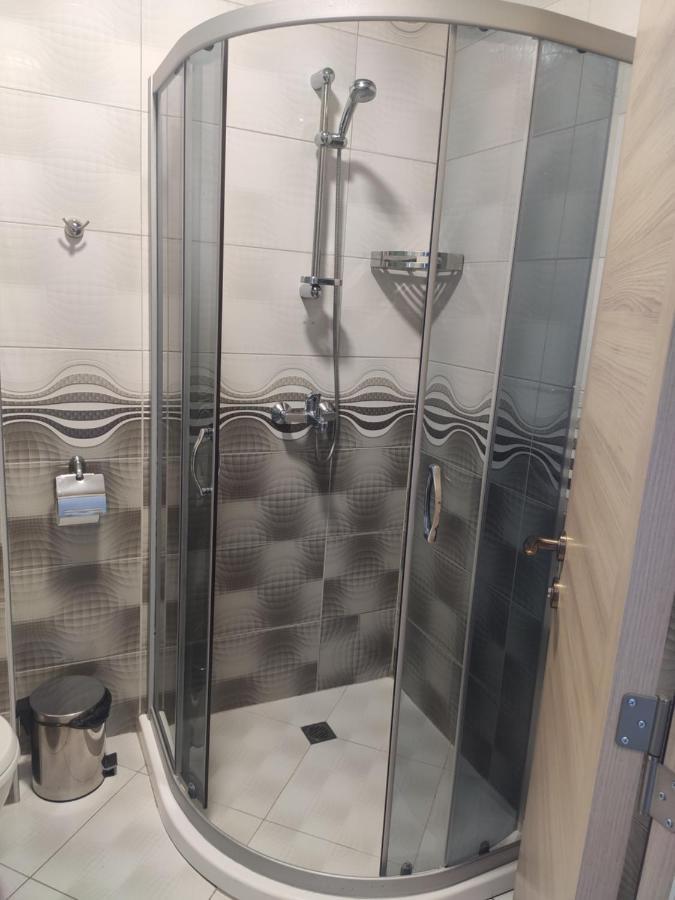 Deluxe Apartments Gallery 2 ซันนีบีช ภายนอก รูปภาพ