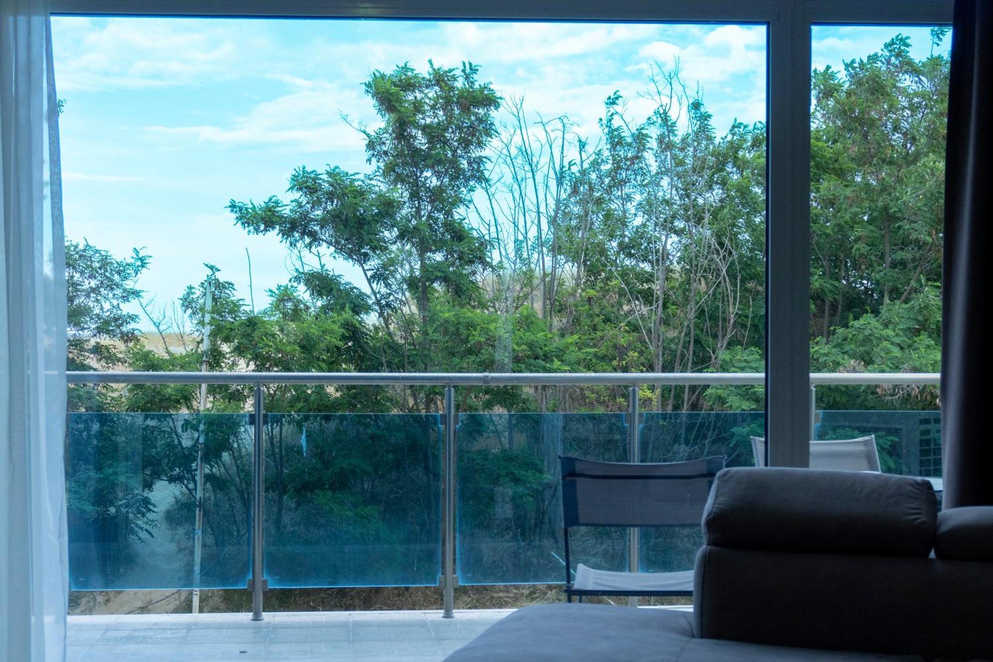 Deluxe Apartments Gallery 2 ซันนีบีช ภายนอก รูปภาพ