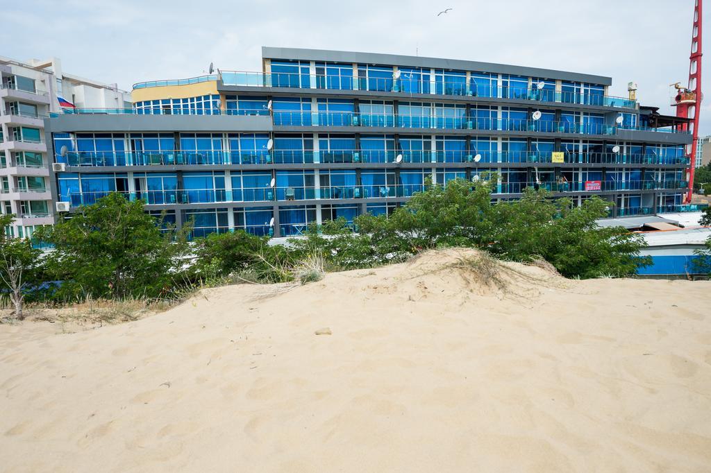 Deluxe Apartments Gallery 2 ซันนีบีช ภายนอก รูปภาพ