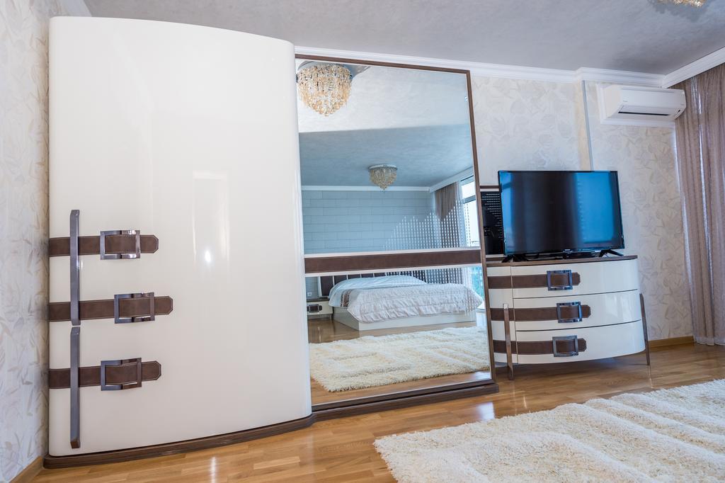 Deluxe Apartments Gallery 2 ซันนีบีช ภายนอก รูปภาพ